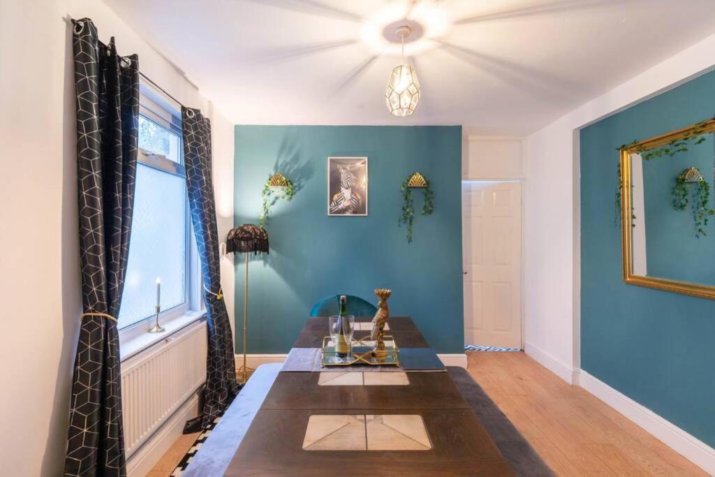The Gatsby - Beautiful Spacious Central House Cardiff Eksteriør billede